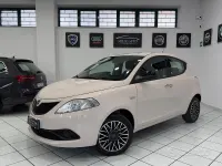 Gebraucht Lancia Ypsilon Gold 69 PS (50 kW) 2018 Beige Kleinwagen