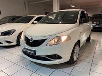 Usata Lancia Ypsilon Silver 69 CV (50 kW) 2016 Bianco Utilitaria