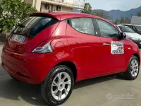 Begagnad Lancia Ypsilon 84 HK (61 kW) 2016 Röd Halvkombi
