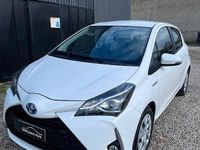 Usata Toyota Yaris Hybrid Business Edition 101 CV (74 kW) 2020 Bianco Berlina