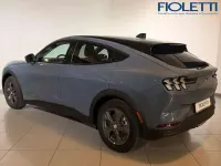 Usata Ford Mustang Mach-E 197 kW (269 CV) 2023 Blu/azzurro SUV