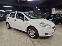 Usata Fiat Grande Punto 75 CV (55 kW) 2010 Bianco Utilitaria