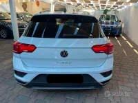 Usata VW T-Roc Sport 150 CV (110 kW) 2021 Grigio ghiaccio SUV