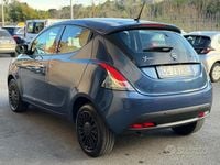 Usata Lancia Ypsilon Silver 70 CV (51 kW) 2021 Blu Utilitaria