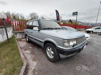 Usata Land Rover Range Rover 136 CV (100 kW) 1998 Grigio SUV