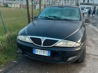 Usata Lancia Ypsilon 80 CV (58 kW) 2001 Nero Utilitaria