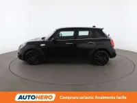 Begagnad Mini Cooper SD 170 HK (125 kW) 2019 Svart Halvkombi