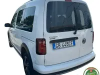 Usata VW Caddy 122 CV (89 kW) 2020 Bianco Monovolume