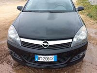 Usata Opel Astra GTC Cosmo 120 CV (88 kW) 2009 Nero Coupé