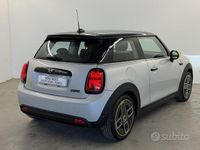 Usata Mini Cooper SE Classic 160 kW (218 CV) 2021 White silver metallizzato Utilitaria