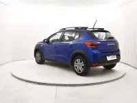Usata Dacia Sandero Expression 101 CV (74 kW) 2023 Blu iron Berlina
