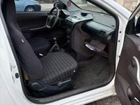 Usata Toyota iQ 98 CV (72 kW) 2010 Bianco Utilitaria