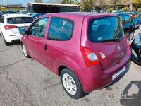 Usata Renault Twingo 75 CV (55 kW) 2012 Viola Utilitaria