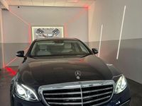 Usata Mercedes E220 194 CV (142 kW) 2017 Blu Berlina