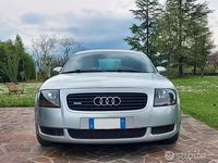 Begagnad Audi TT 225 HK (165 kW) 2001 Grå Sportkupé