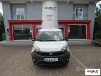 Usata Fiat Doblò Easy 90 CV (66 kW) 2017 Bianco Monovolume