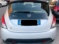 Usata Lancia Ypsilon Silver 69 CV (50 kW) 2015 Grigio Utilitaria