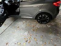 Usata Renault Clio V 101 CV (74 kW) 2024 Grigio Berlina