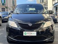 Usata Lancia Ypsilon Silver 69 CV (50 kW) 2018 Nero Utilitaria