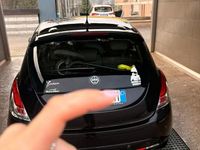 Usata Lancia Ypsilon 69 CV (50 kW) 2018 Nero Utilitaria