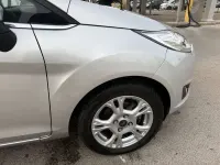 Usata Ford Fiesta Titanium 75 CV (55 kW) 2017 Grigio Utilitaria