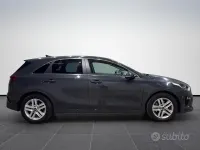 Usata Kia Ceed 140 CV (102 kW) 2019 Grigio Utilitaria