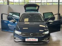 Usata VW Passat 200 CV (147 kW) 2020 Bluazzurro Station wagon