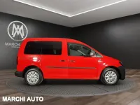 Usata VW Caddy Trendline 102 CV (75 kW) 2017 Rosso pastello Monovolume