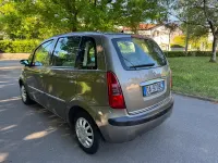 Usata Lancia Musa 69 CV (50 kW) 2005 Marrone Monovolume