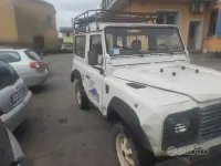 Usata Land Rover Defender 109 CV (80 kW) 1991 Bianco SUV