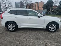 Usata Volvo XC60 Momentum 197 CV (144 kW) 2021 Bianco SUV