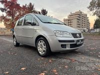 Usata Fiat Idea 78 CV (57 kW) 2008 Grigio Monovolume