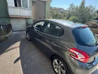 Usata Peugeot 208 68 CV (50 kW) 2013 Grigio Utilitaria