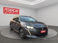 Usata Peugeot 208 Allure 101 CV (74 kW) 2022 Grigio Utilitaria