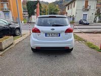 Usata Kia Venga 90 CV (66 kW) 2018 Grigio Utilitaria
