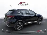 Usata MG ZS Luxury 106 CV (77 kW) 2024 Nero SUV
