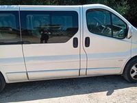 Usata Opel Vivaro 2010 Grigio Monovolume