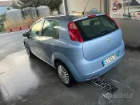 Usata Fiat Grande Punto 75 CV (55 kW) 2007 Bluazzurro Utilitaria