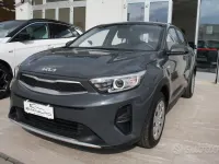 Second-hand Kia Stonic Urban 84 CP (61 kW) 2022 Gri SUV