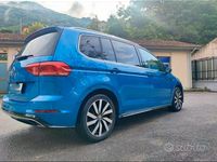 Usata VW Touran R-line 116 CV (85 kW) 2018 Blu Monovolume