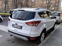 Usata Ford Kuga Titanium 163 CV (119 kW) 2016 Bianco SUV