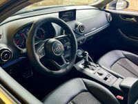 Usata Audi A3 Business 116 CV (85 kW) 2017 Grigio Berlina