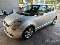 Usata Suzuki Swift 92 CV (67 kW) 2006 Grigio Utilitaria