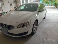 Usata Volvo V60 115 CV (84 kW) 2015 Bianco Station wagon