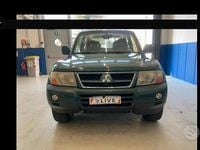 Usata Mitsubishi Pajero 160 CV (117 kW) 2005 Verde SUV
