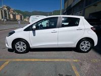 Usata Toyota Yaris Active 72 CV (52 kW) 2020 Bianco Utilitaria