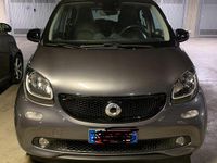 Usata Smart ForFour 71 CV (52 kW) 2017 Grigio Utilitaria