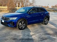 Usata VW T-Roc R-line 150 CV (110 kW) 2023 Blu SUV
