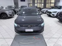 Usata VW Golf VIII Life 116 CV (85 kW) 2022 Grigio Station wagon