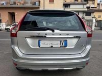 Usata Volvo XC60 Business Edition 190 CV (139 kW) 2016 Argento SUV